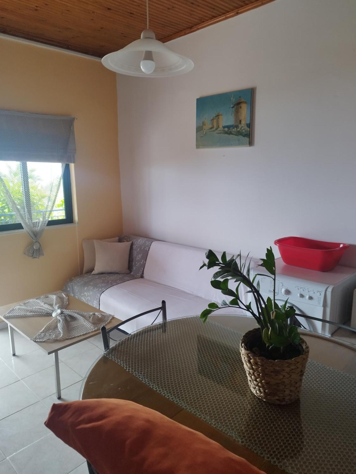 Takis Haikos House Two Minutes Walk To The Beach Peroulia Vounária Eksteriør billede