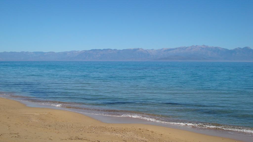 Takis Haikos House Two Minutes Walk To The Beach Peroulia Vounária Eksteriør billede